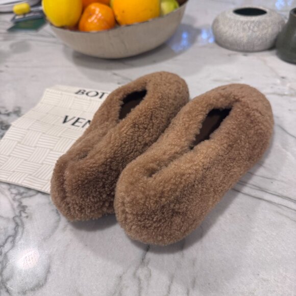 Bottega Veneta brown shearling fur flat  shoes 36 - Picture 2 of 8